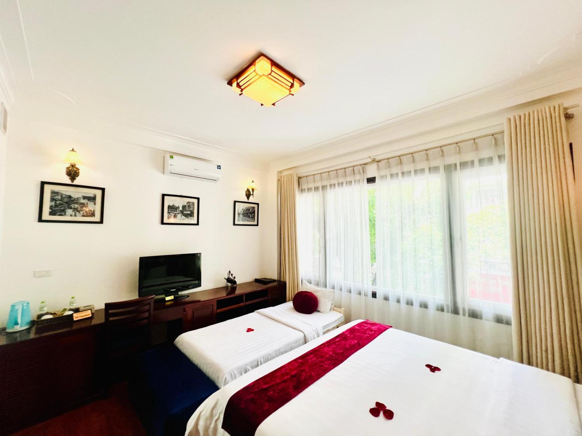 Hanoi Golden Moon Hotel & Travel Zewnętrze zdjęcie